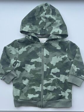3/$10 FIRST IMPRESSIONS Baby boy hoodie 3-6m